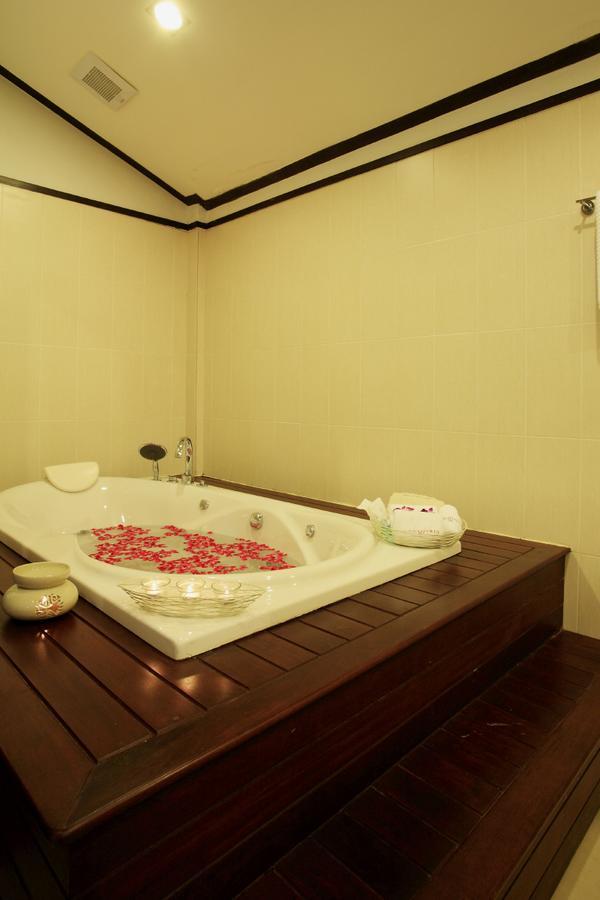 The Iris Pool Villa Rawai Стая снимка